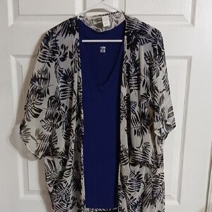 west loop Royal Blue V-Neck with Black & White Leaf Kimono